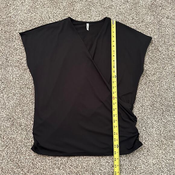 Halara black short sleeve wrap-front top size L NWT - Picture 12 of 14